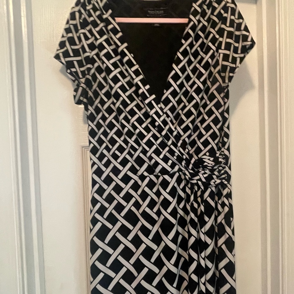 White House black market faux wrap summer dress size 10🖤❤️